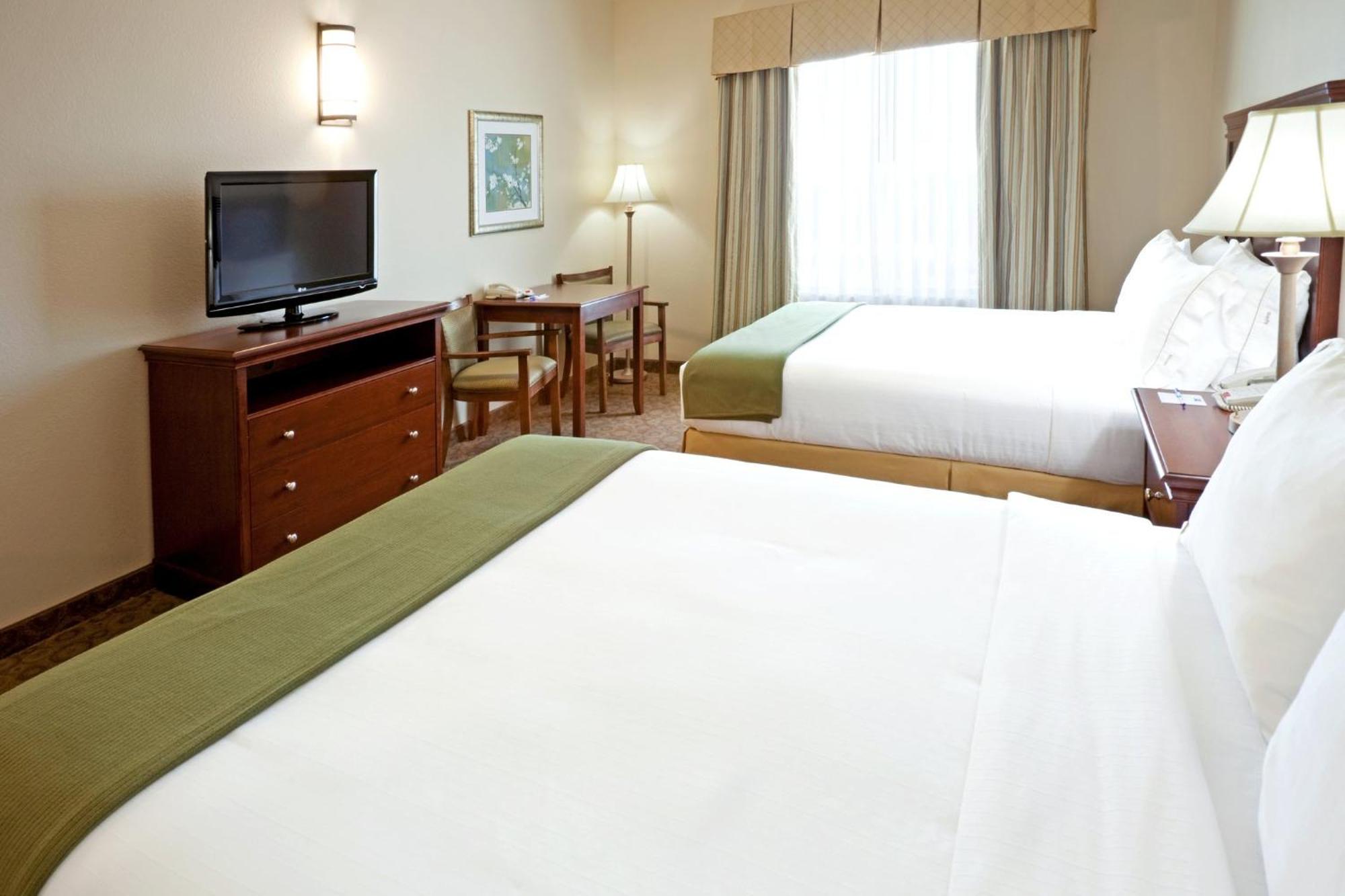Holiday Inn Express Hotel & Suites Cedar Hill By Ihg Exterior photo