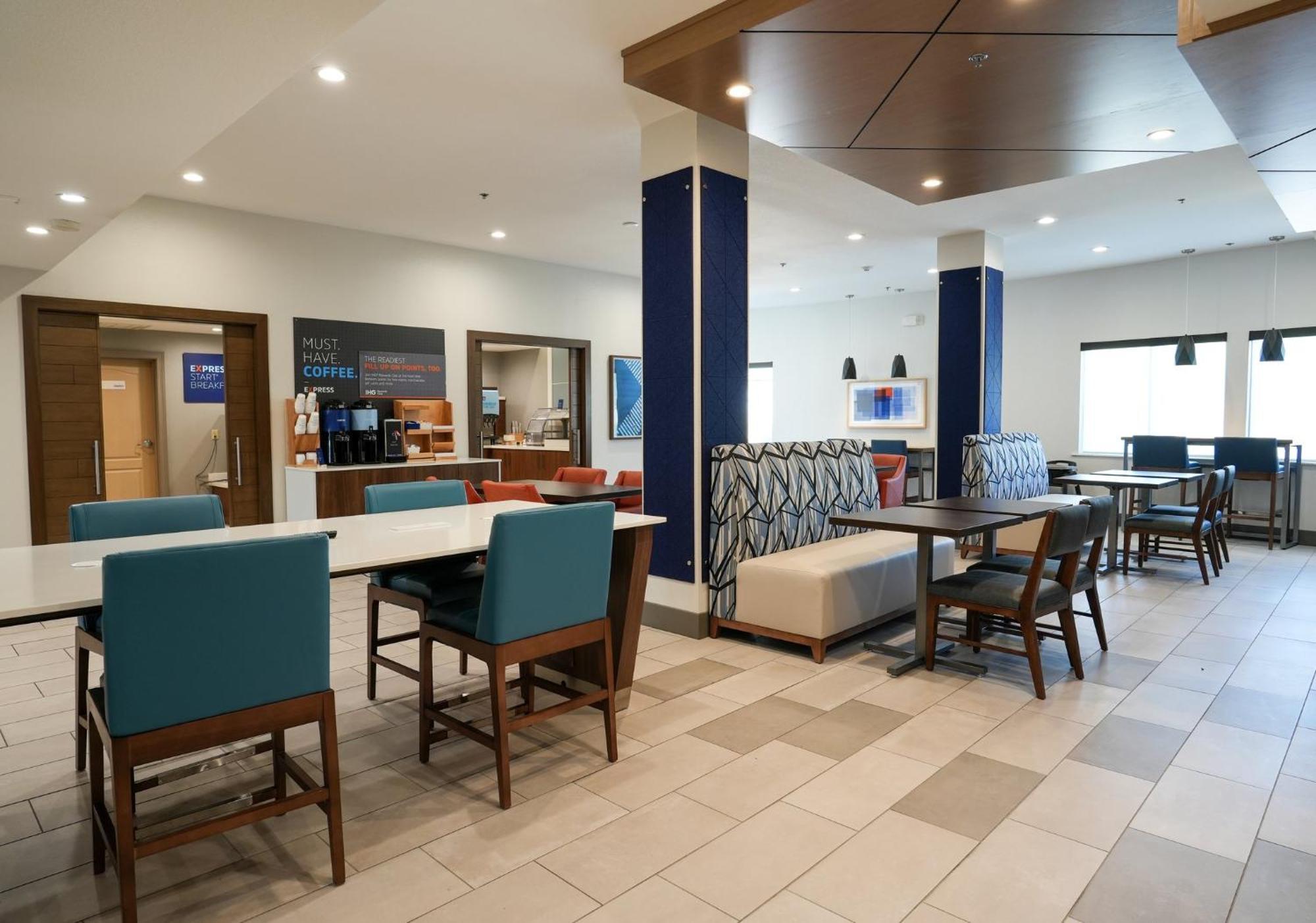 Holiday Inn Express Hotel & Suites Cedar Hill By Ihg Exterior photo